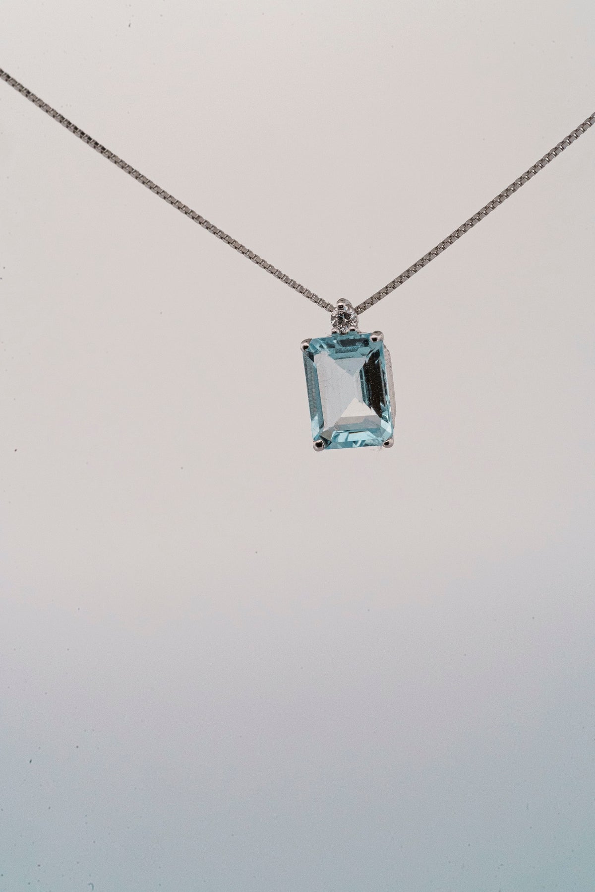Ciondolo con Acquamarina grezza, biliere in Argento | 2,5 x 1,5 cm Ciondolo con Acquamarina grezza, biliere in Argento | 2,5 x 1,5 cm